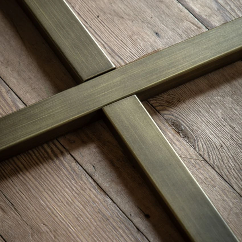 Celestia Round Dining Table 4 Celestia Round Dining Table - Image 4